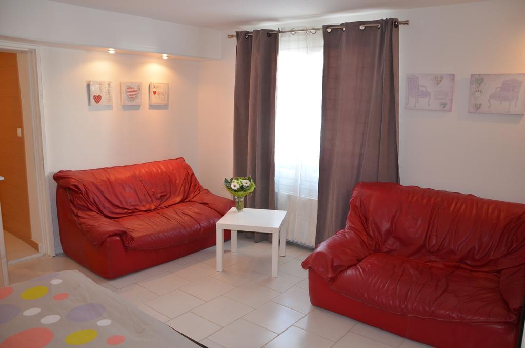 Bed and Breakfast Jardin De Marceau Blasimon Habitación foto