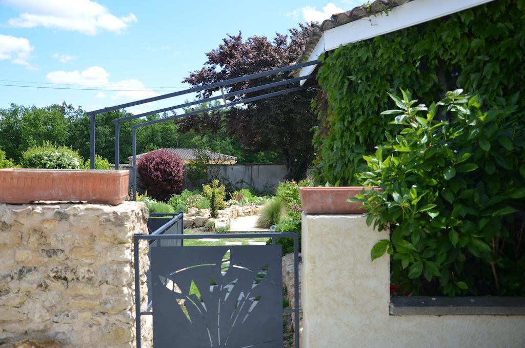 Bed and Breakfast Jardin De Marceau Blasimon Exterior foto